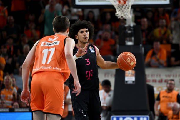 士的消息 士的消息