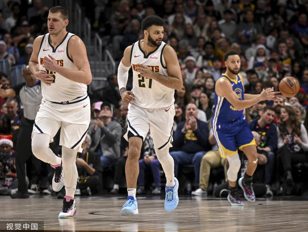 与萨拉赫 与萨拉赫