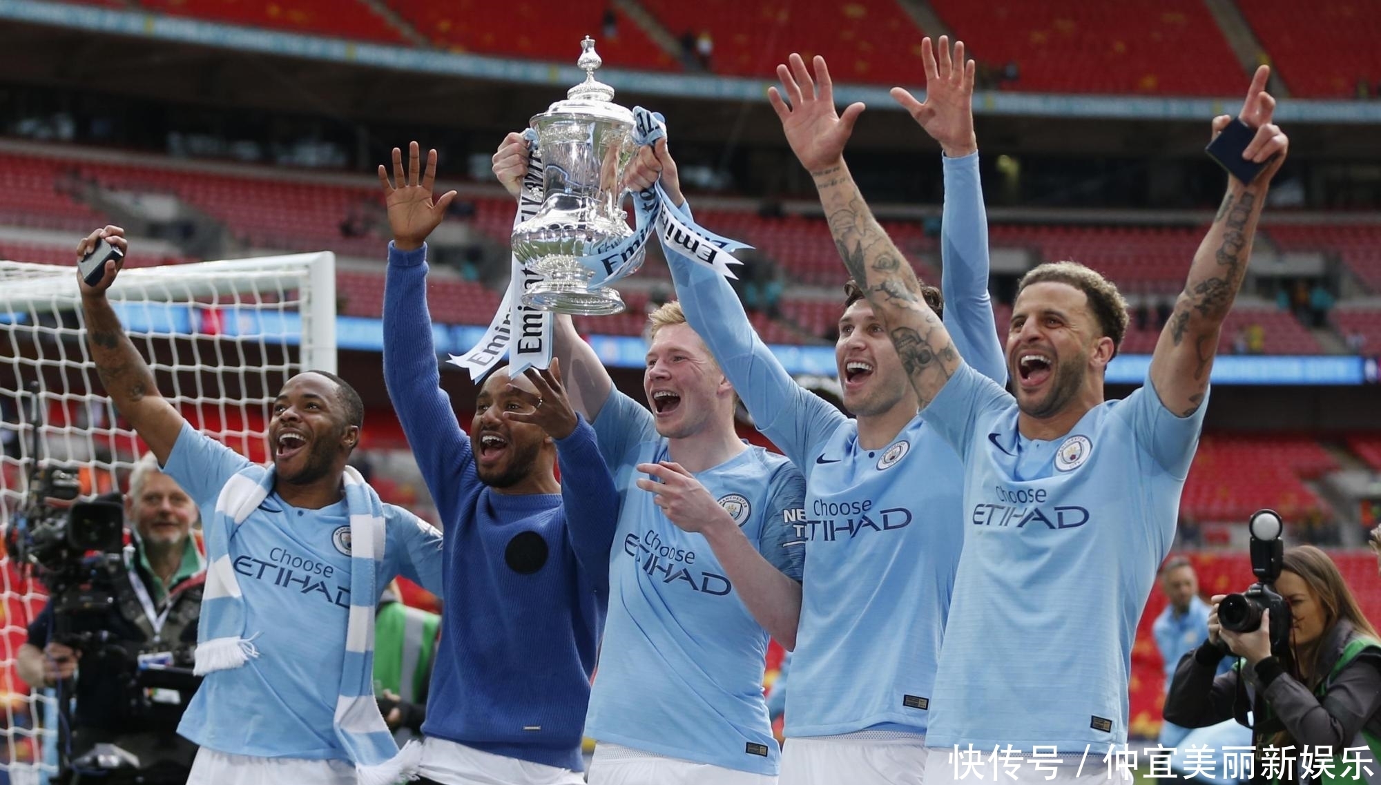 面表现出了 面表现出了