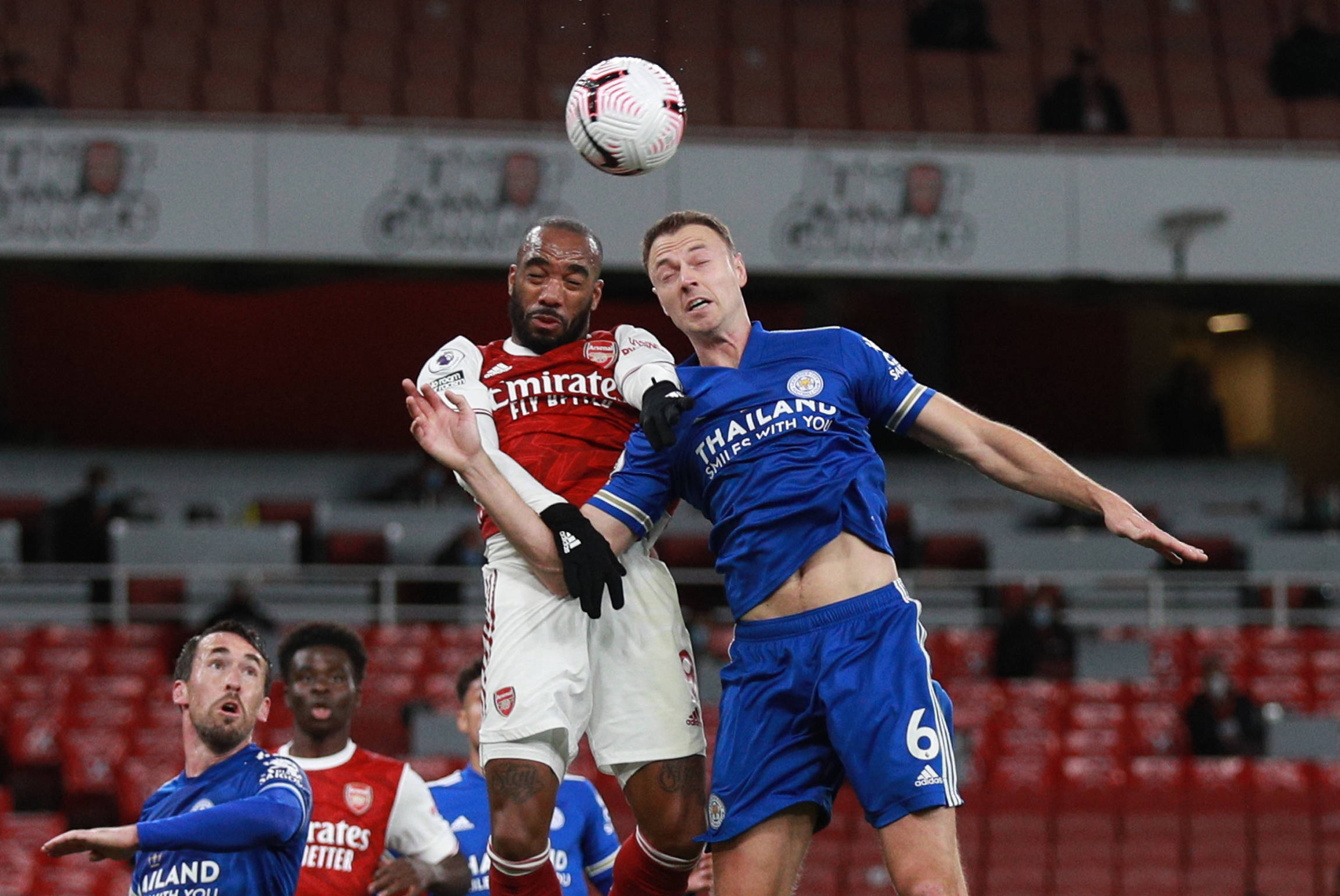 眼睁睁看着 眼睁睁看着